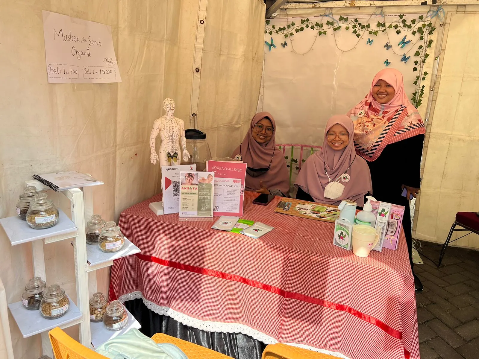 Mampir Sejenak ke Booth Aksata Care di ACESFA Surabaya