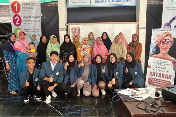 Pengabdian Mahasiswa untuk Masyarakat, Edukasi Pencegahan Penyakit Katarak di Gresik