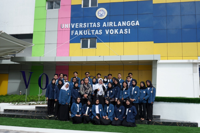 Rapat Yudisium ke-III Semester Gasal 2023/2024 Fakultas Vokasi Universitas Airlangga