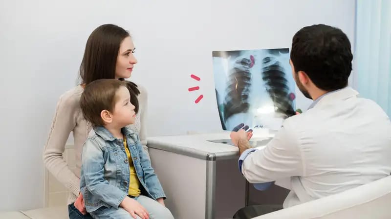 Lindungi Tubuh Kita Dari Radiasi Saat Mendampingi Pemeriksaan Foto Rontgen Pasien Pediatri Dengan Memakai Apron