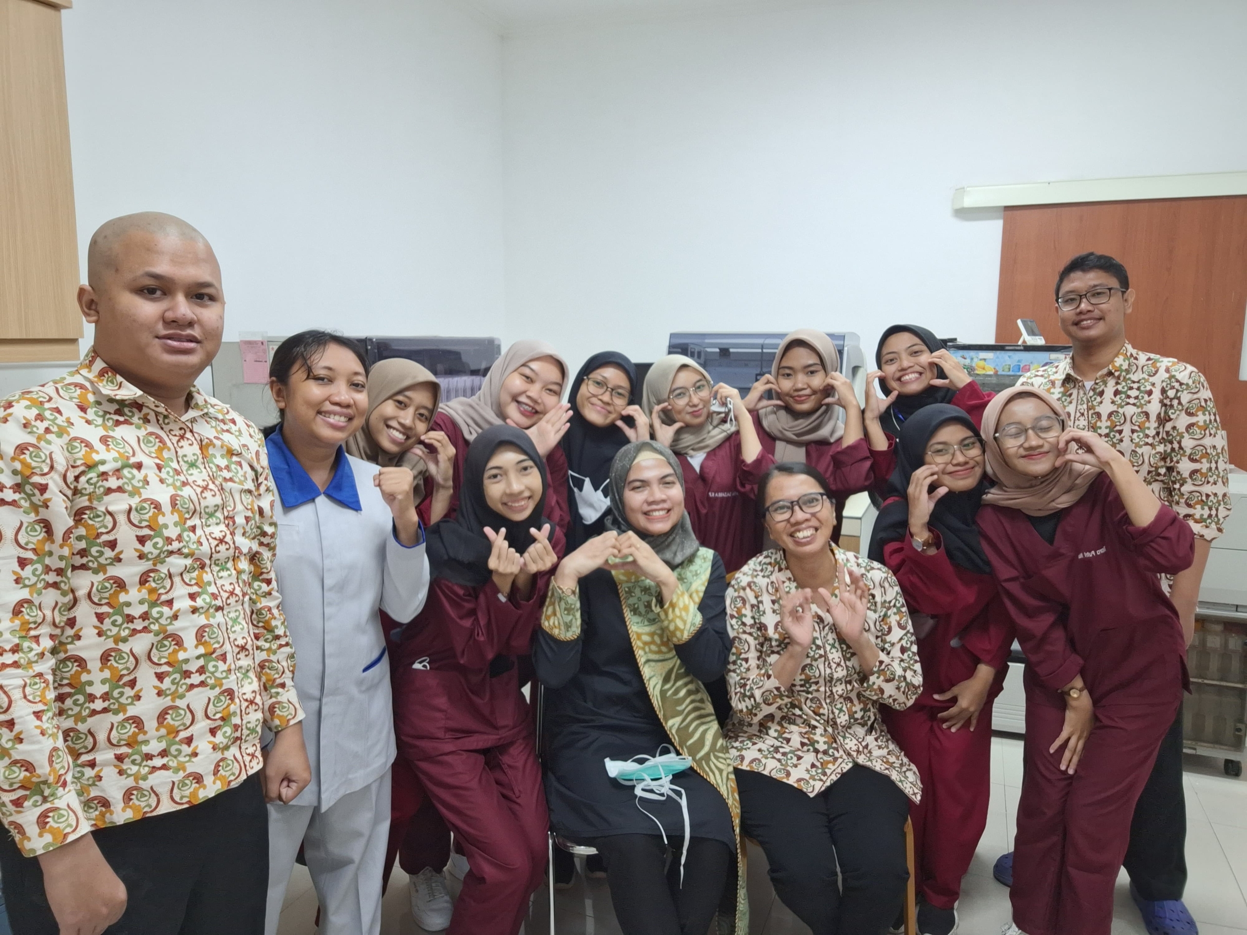 Mahasiswa D3 Teknologi Laboratorium Medis Melakukan PKL di RSUD Dr. Mohamad Soewandi Surabaya
