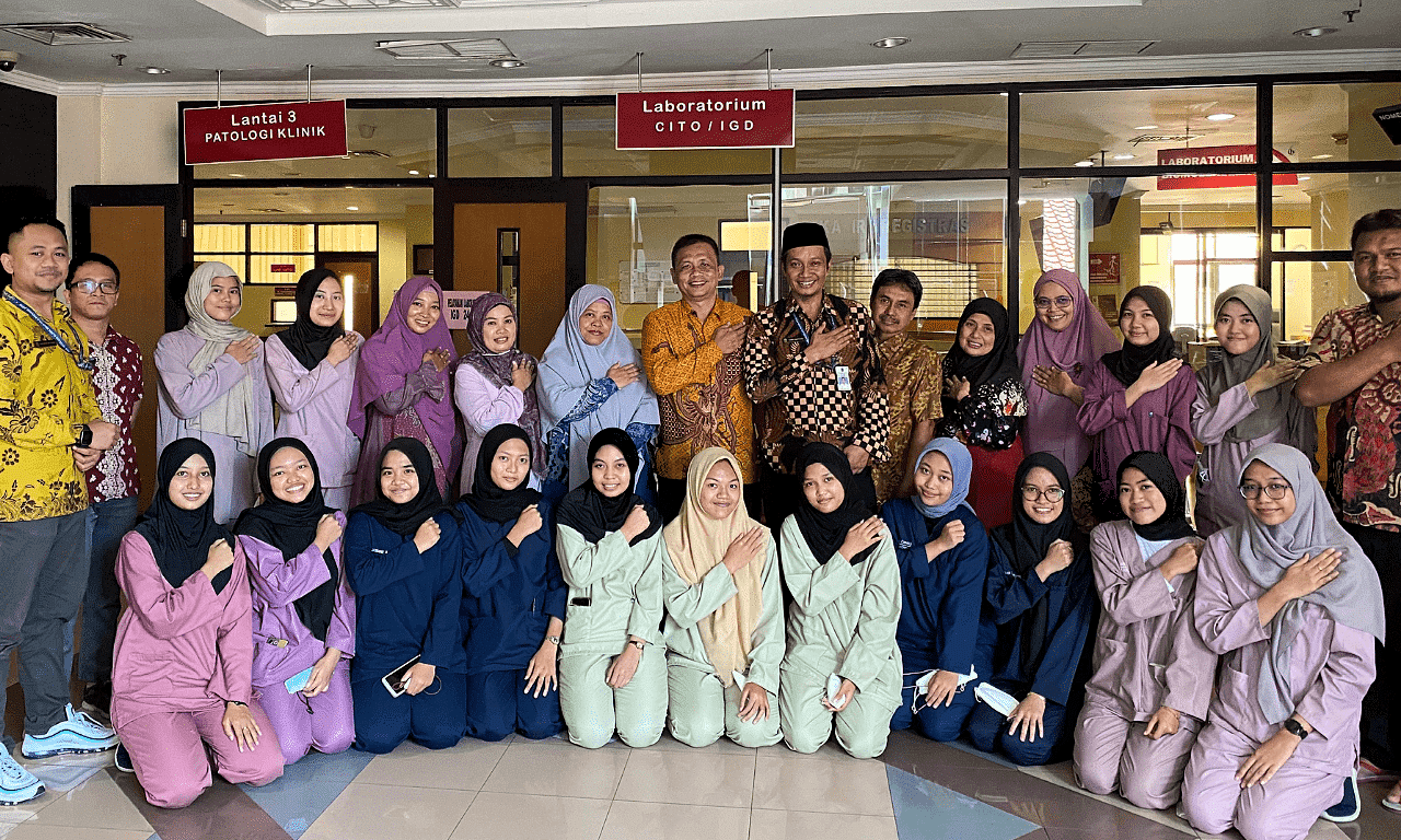 Pelaksanaan Praktik Kerja Lapangan di RSUD Haji Provinsi Jawa Timur