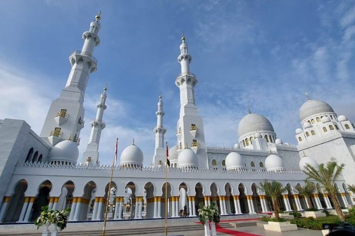 Masjid Raya Sheikh Zayed/kemenag.go.id