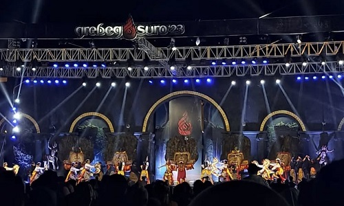 Saniatuz Zahro Oktafiani_Menyambut Akan Datangnya Bulan Suro dengan Merawat Budaya Leluhur Melalui Festival Reog Ponorogo, Perpaduan Mistis dan Budaya yang Menggetarkan - saniatuz zahro