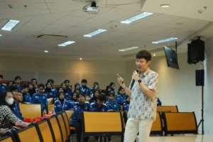 HIMTIGOIN’ 2025 Bangun Kesiapan Karir Mahasiswa di Industri Teknologi Lewat Kunjungan ke Apple Developer Academy - faatin sausan