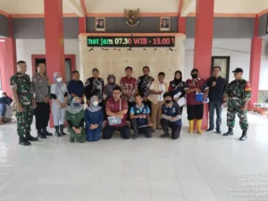 Mahasiswa Paramedik Veteriner UNAIR berkontribusi dalam program vaksinasi PMK di Nganjuk_Dokumen Istimewa