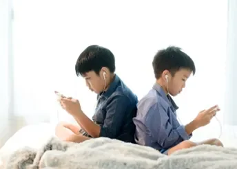 Optimalisasi Screen Time Tantangan dan Peluang bagi Perkembangan Kognitif Anak di Era Digital - nur hidayah