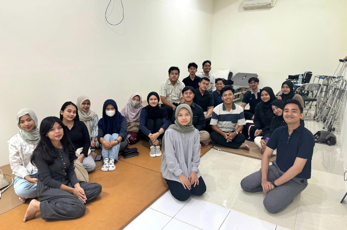 Gaya Hidup Sedenter Menjadi Ancaman Tersembunyi Terhadap Fungsional Leher Mahasiswa_Dokumen Istimewa