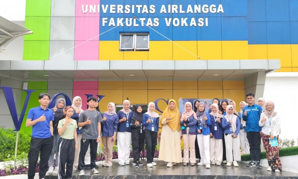 Wujudkan Hidup Sehat Mental; Vokasi World Health Day 2025 Perdana Hadir! - Muhammad Azis Febriyanto