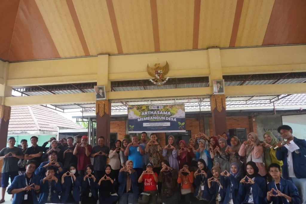 ARMADA Mengukir Sejarah Penghijauan Desa Canggu, Mojokerto_Dokumen Istimewa