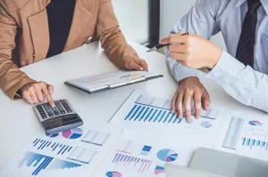 Langkah Menentukan Metode Arus Kas yang Paling Efisien_Canva