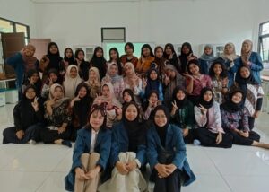 Sosialisasi K3 di Sekolah: Mahasiswa Battra UNAIR Ajak Siswa SMK Kelola Stress Dengan Bijak_Dokumen Istimewa