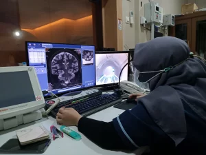 Bukan Ultraman Tapi Harus Bisa 3 Hal Ini: Begini Pengalaman Magang Mahasiswa Radiologi Unair!_Dokumen Istimewa