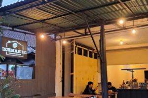 Mahasiswa Perhotelan UNAIR Ungkap Rahasia Kedai Kopi Sumedang Bertahan Hampir Satu Dekade_Dokumen Istimewa