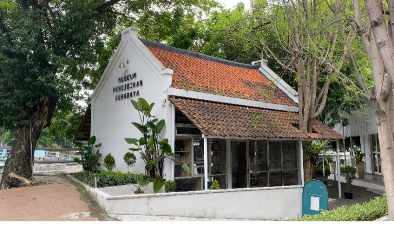 Menyelami Sejarah di Museum Pendidikan Surabaya: Tempat Belajar yang Seru!_Dokumen Istimewa