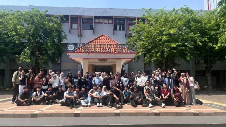 Implementasi Pembelajaran Vokasi: Eksplorasi Wisata Banyuwangi oleh Mahasiswa Perhotelan UNAIR_Dokumen Istimewa