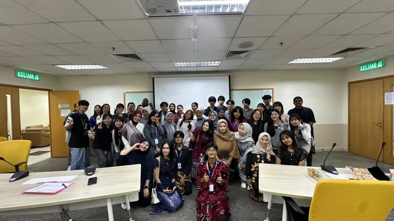 Student Outbound Fakultas Vokasi UNAIR Dorong Diplomasi Budaya di UniKL_Dokumen Istimewa