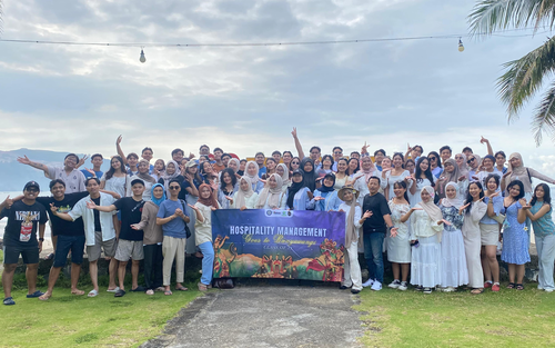 Penguatan Keterampilan Hospitality Mahasiswa Semester 5 UNAIR melalui Kuliah Integrasi di Banyuwangi_Dokumen Istimewa