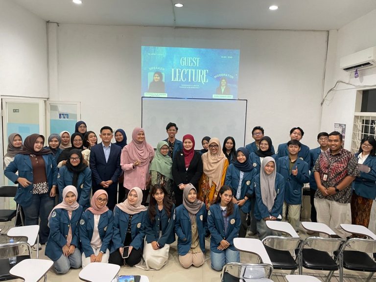 research-clinic-unair-keuangan-perbankan-kolaborasi-internasional