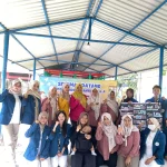 Edukasi fungsi obat berdasarkan sistem tubuh oleh mahasiswa D-III Keperawatan UNAIR di Ecopark Randuagung Gresik