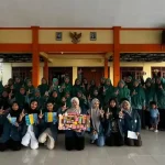 Edukasi membedakan jenis obat bagi warga Desa Pucuk