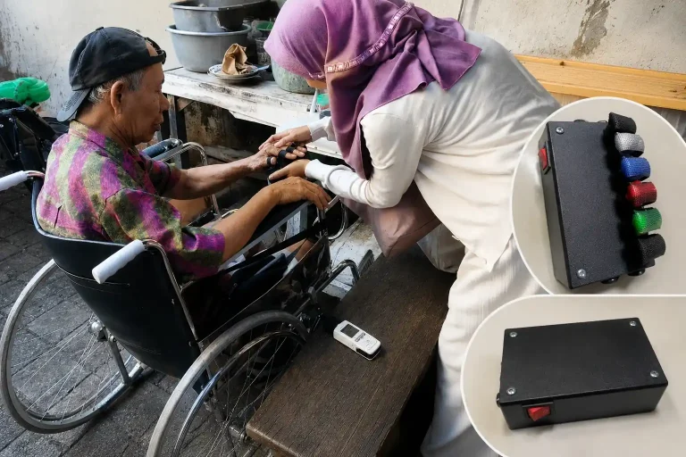 Smart board berbasis IoT untuk membantu komunikasi penderita stroke
