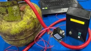 Smart Kitchen Berbasis Internet of Things (IoT) untuk Meningkatkan Keamanan Dapur Rumah Tangga